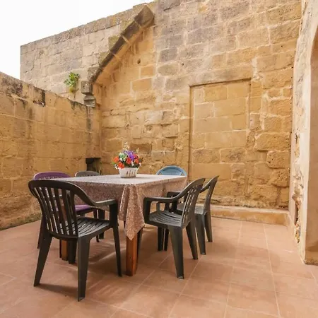 400yr In Gozo - Entire Holiday home Xaghra