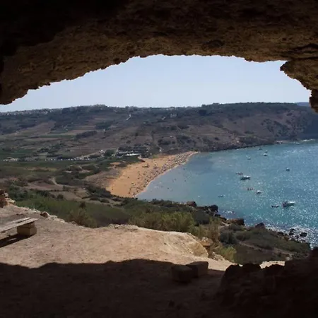 Holiday home 400yr In Gozo - Entire