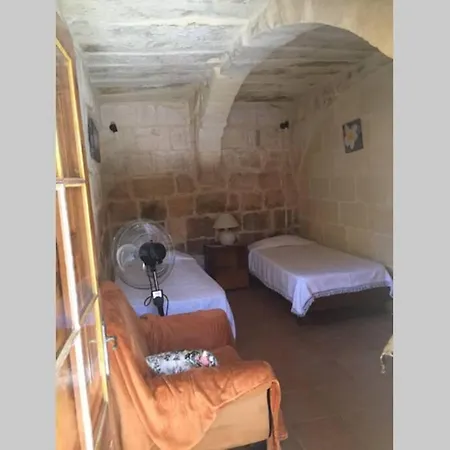 400yr In Gozo - Entire