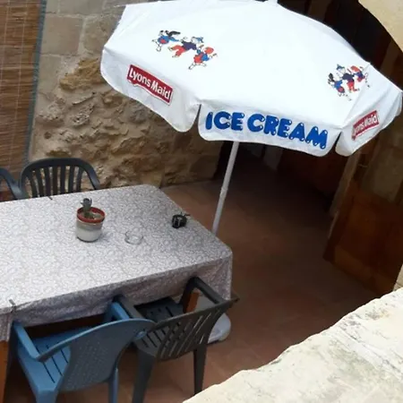 Holiday home 400yr In Gozo - Entire