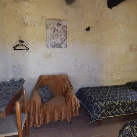 400yr In Gozo - Entire *