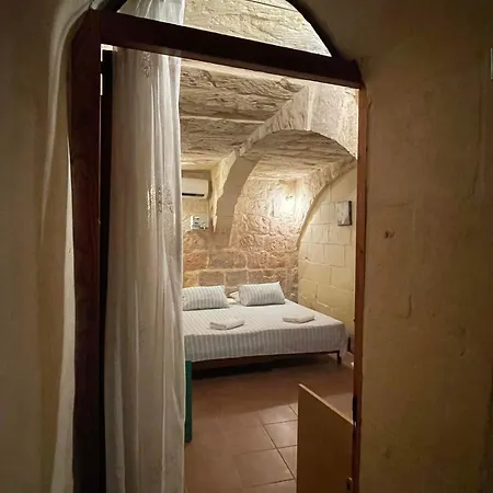 400yr In Gozo - Entire Xaghra