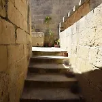 Semesterbostad 400yr In Gozo - Entire *