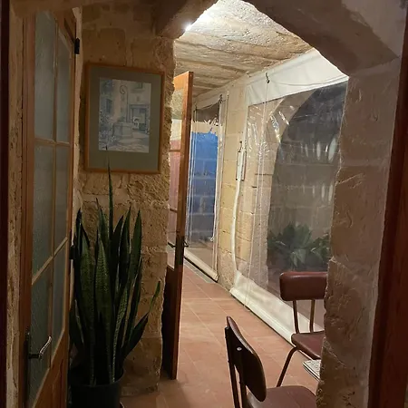 400yr In Gozo - Entire *