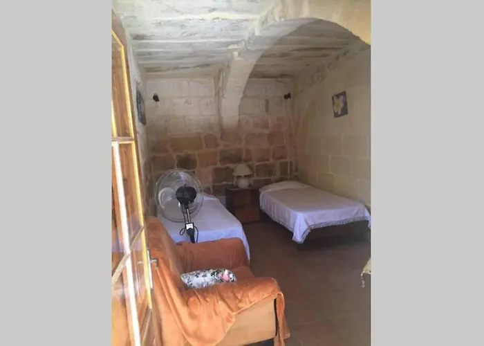 400yr In Gozo - Entire